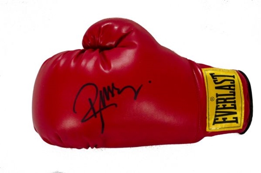 Russell Crowe Signed Everlast Boxing Glove